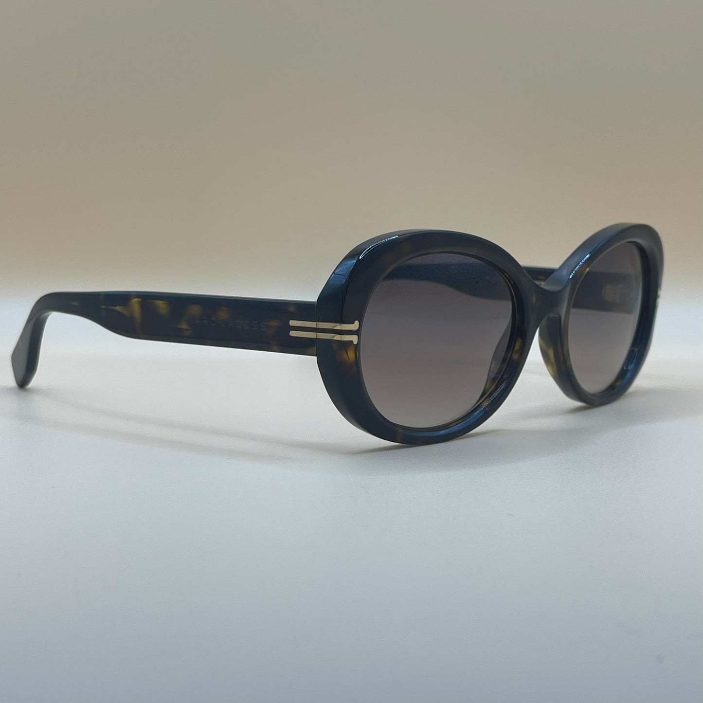 25 Marc Jacobs