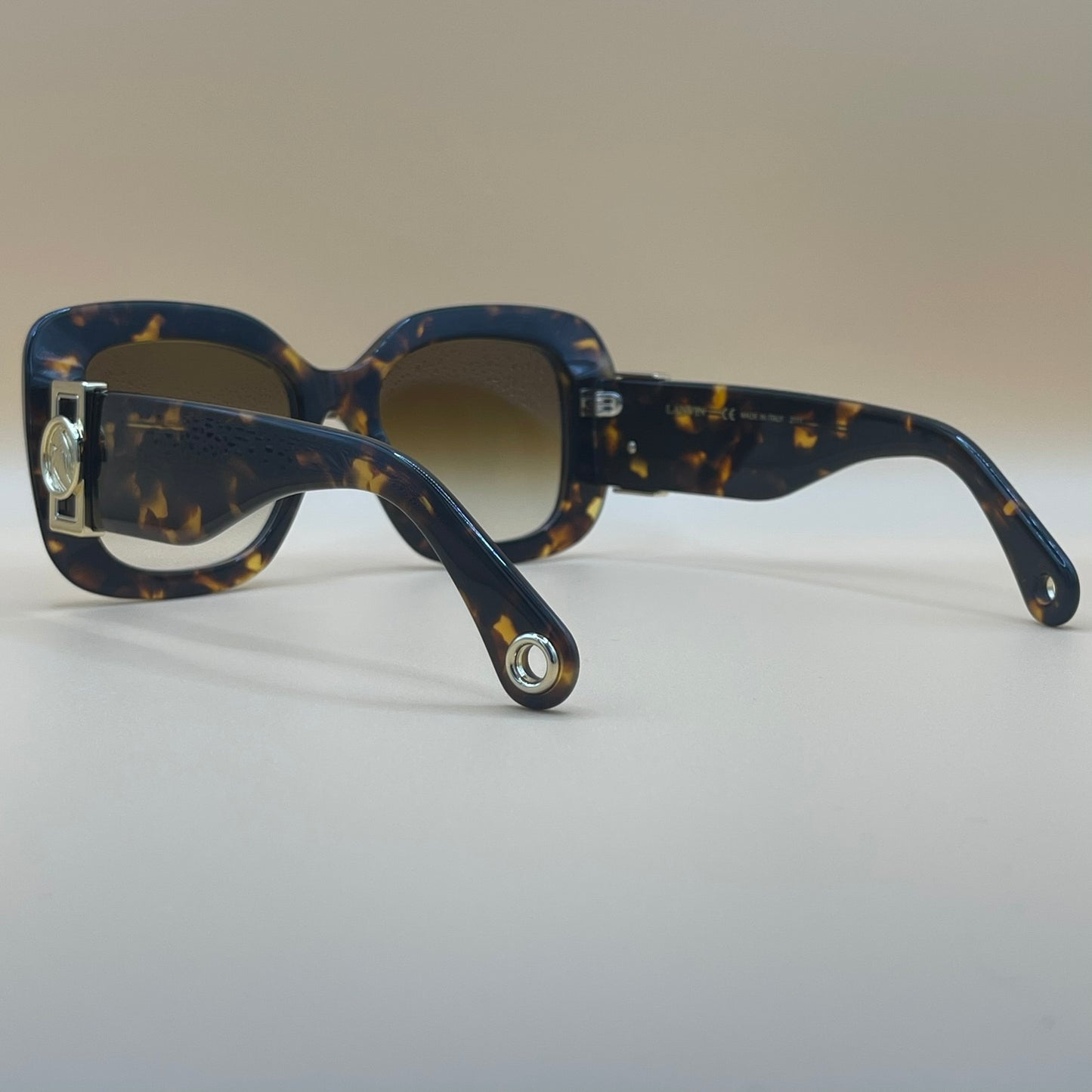35 Lanvin