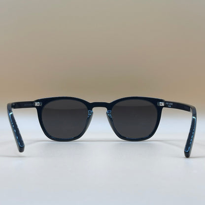 32 Saint Laurent