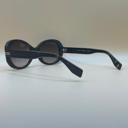 25 Marc Jacobs