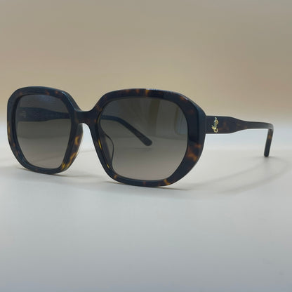 34 Jimmy Choo